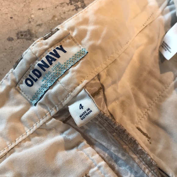 Old Navy shorts - Picture 3 of 3
